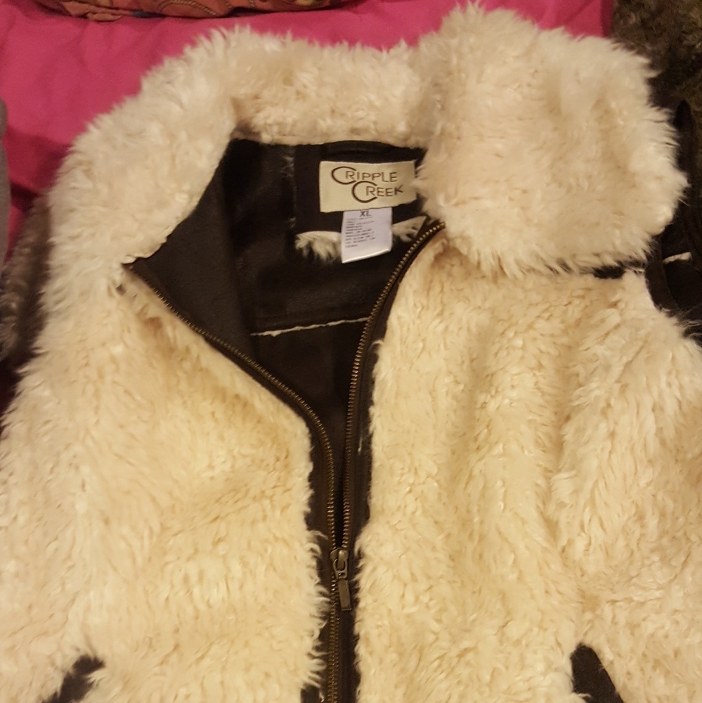 Fur vest